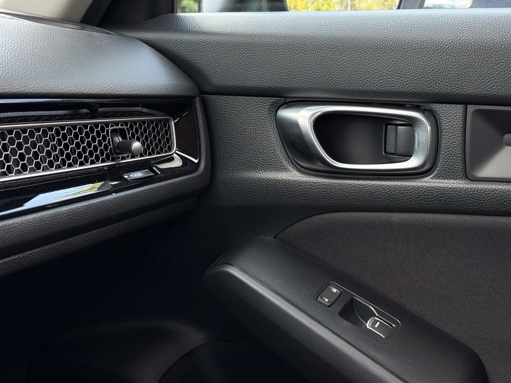 Used 2025 Honda Civic LX image 38