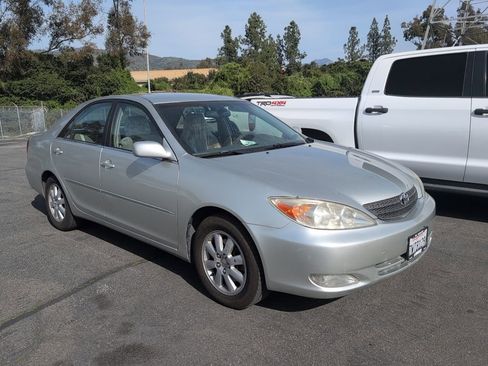 Used 2003 Toyota Camry XLE image 1