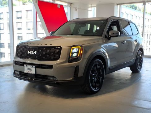 Used 2022 Kia Telluride SX w/ SX Prestige Package AWD/4WD image 1