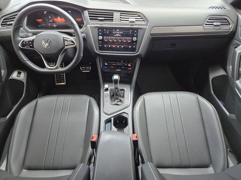 Used 2023 Volkswagen Tiguan SE R-Line image 23
