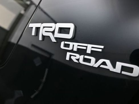 Used 2021 Toyota 4Runner TRD Off-Road AWD/4WD image 26