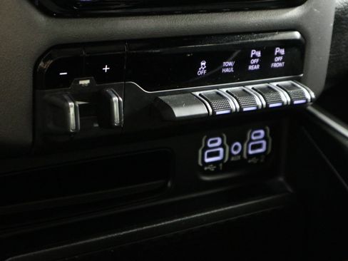 Used 2023 RAM 1500 Big Horn AWD/4WD image 26