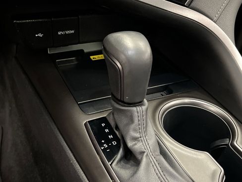 Used 2024 Toyota Camry XSE image 18