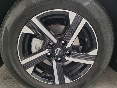 Used 2024 Nissan Sentra SV FWD image 31