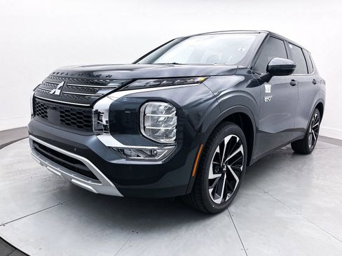 New 2025 Mitsubishi Outlander SE AWD/4WD image 3