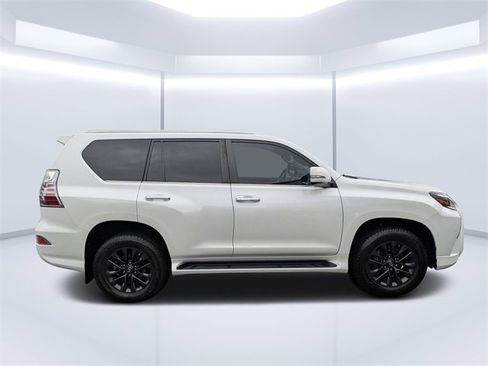 Used 2020 Lexus GX 460 Premium image 2