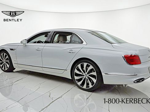 Used 2023 Bentley Flying Spur Azure image 8