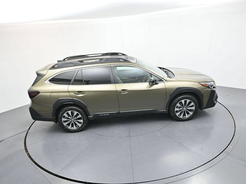 Used 2024 Subaru Outback Limited XT w/ Popular Package #2 AWD/4WD image 34