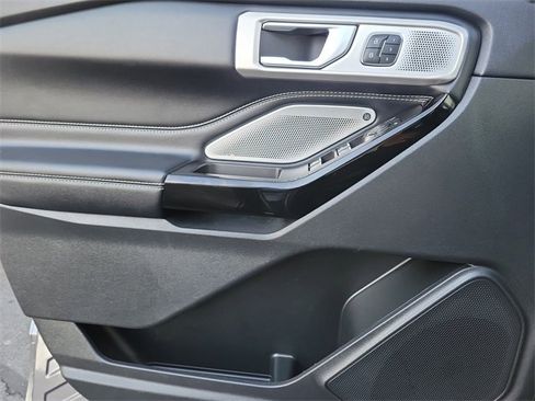 Used 2022 Ford Explorer ST w/ Equipment Group 401A image 21