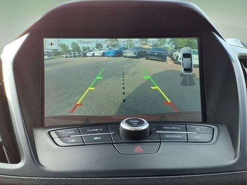 Used 2019 Ford Escape SEL AWD/4WD image 20