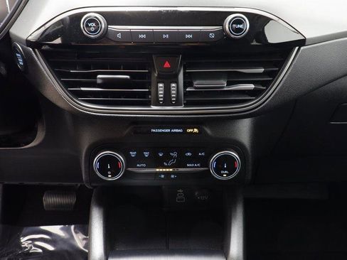 Used 2025 Ford Escape Active image 11