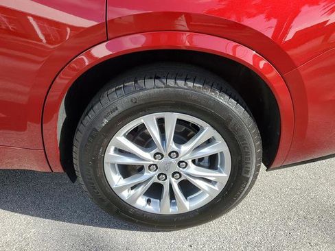 Used 2024 Cadillac XT6 Luxury FWD image 32