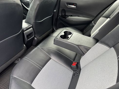 Used 2022 Toyota Corolla XSE image 11
