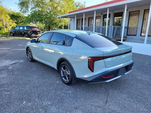 Used 2025 Kia K4 LXS FWD image 3