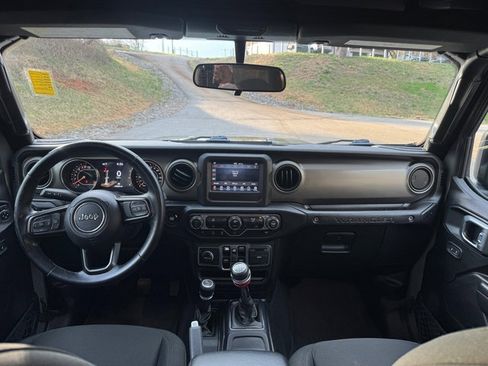 Used 2021 Jeep Wrangler Unlimited Sport image 17