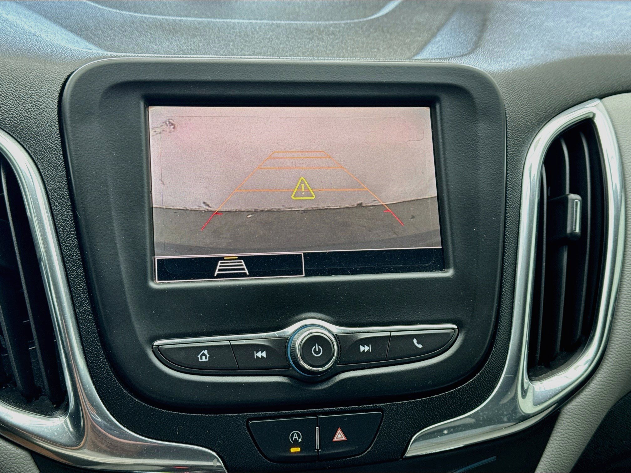 Used 2022 Chevrolet Equinox LT FWD image 10