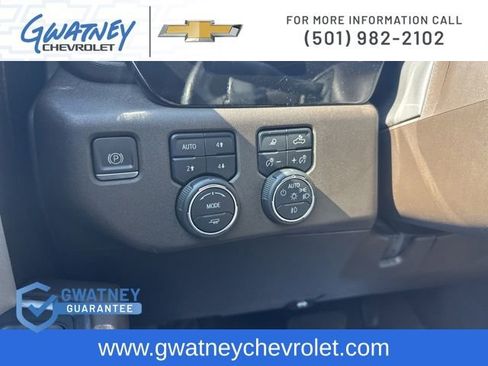 Used 2023 Chevrolet Silverado 1500 RST AWD/4WD image 19
