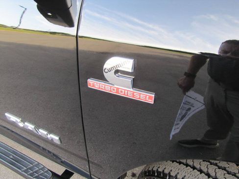 Used 2026 RAM 2500 Laramie AWD/4WD image 26