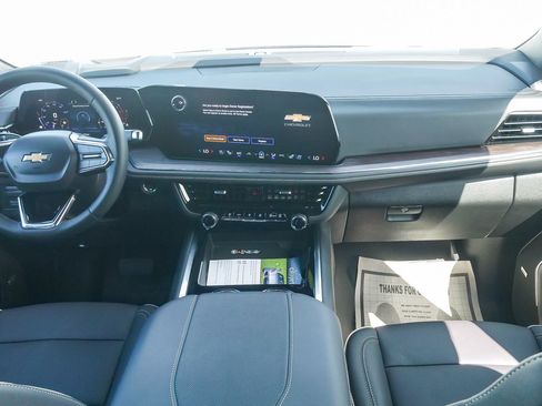 New 2026 Chevrolet Suburban Premier w/ Sun And Tow Package AWD/4WD image 11