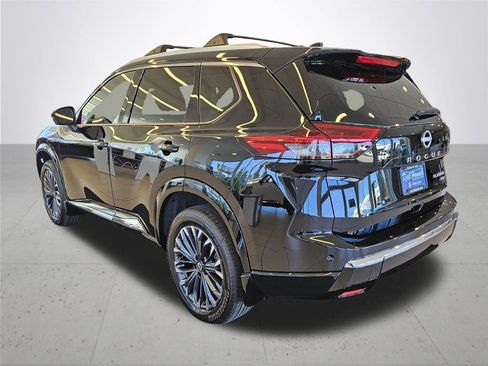 New 2026 Nissan Rogue Platinum image 10