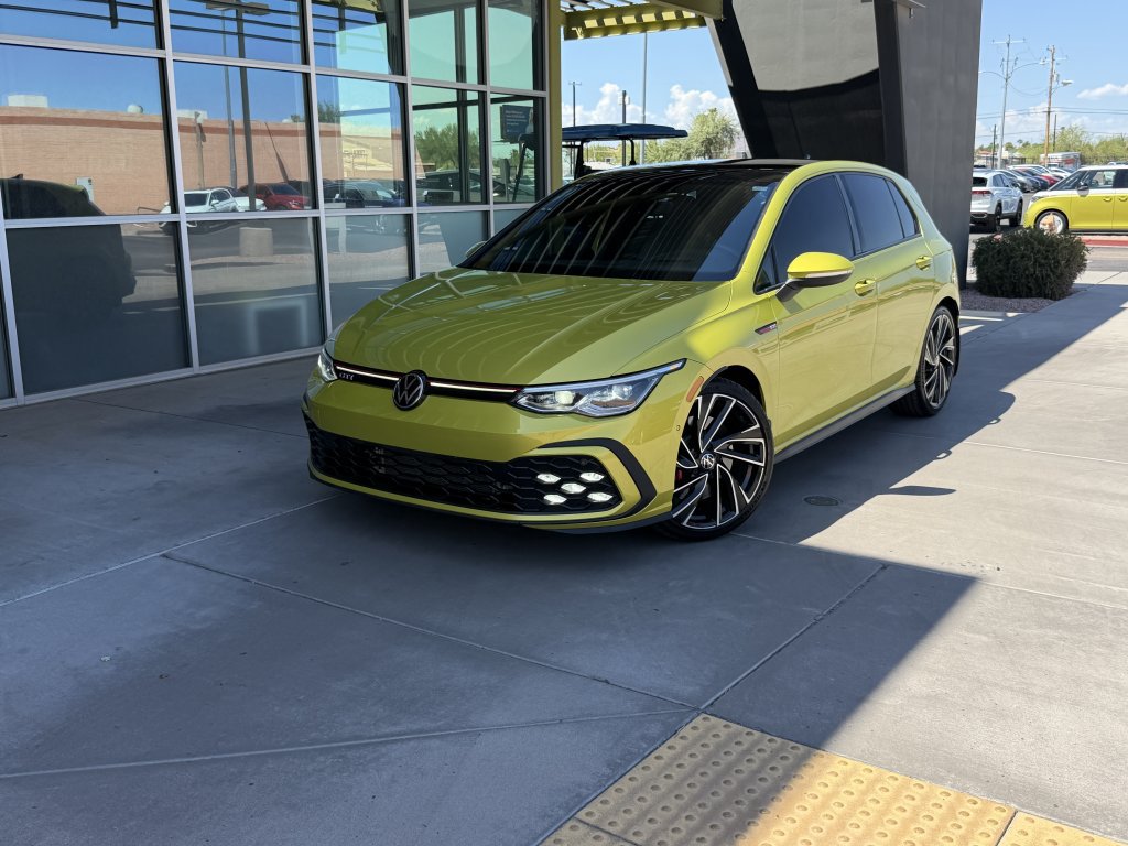 Used 2022 Volkswagen GTI Autobahn FWD image 2