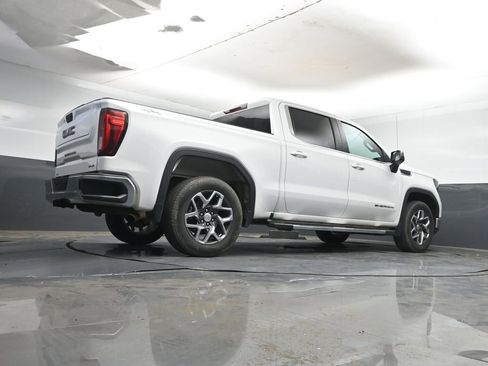 Used 2023 GMC Sierra 1500 SLE image 13