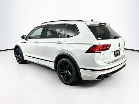 Used 2023 Volkswagen Tiguan SE R-Line FWD image 5