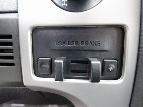 Used 2014 Ford F150 XLT w/ Equipment Group 302A Luxury image 24