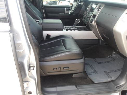 Used 2016 Ford Expedition Limited w/ Equipment Group 301A image 10
