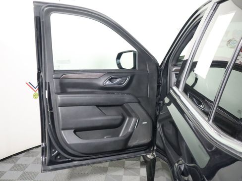 Used 2023 Chevrolet Tahoe LT image 39