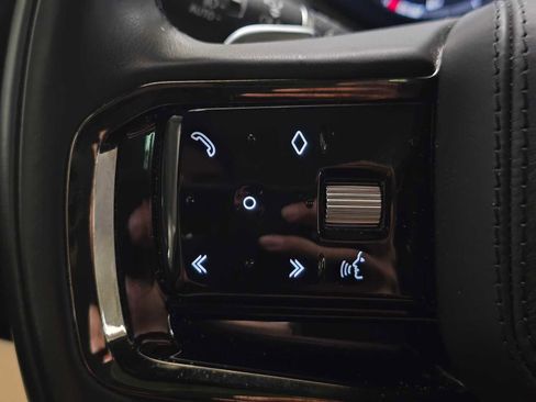 Used 2023 Land Rover Range Rover Sport SE Dynamic image 33