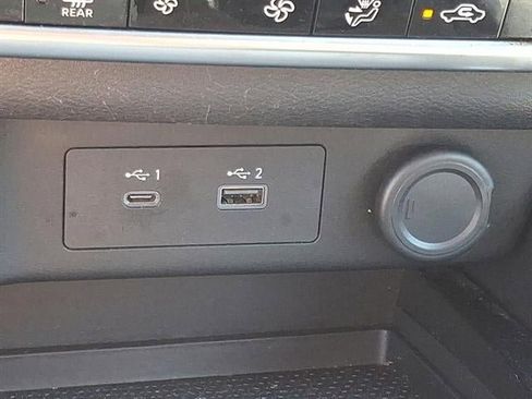 Certified 2021 Nissan Rogue SV image 25