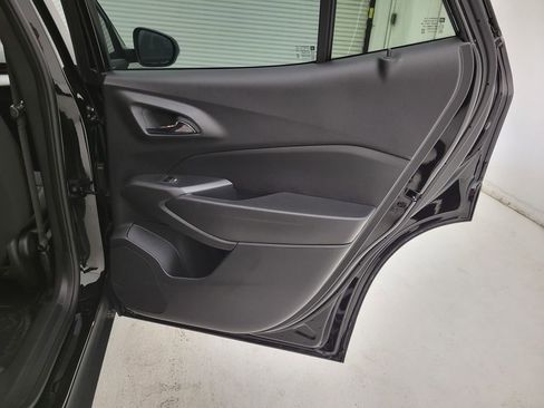 New 2026 Chevrolet Trax RS w/ Sunroof Package FWD image 37