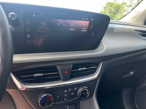 Used 2025 Buick Encore GX Preferred FWD image 19