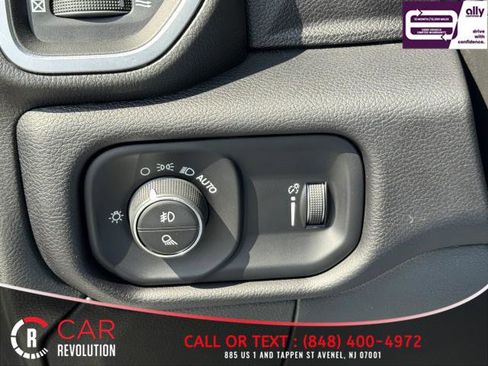 Used 2024 RAM 3500 Big Horn image 30