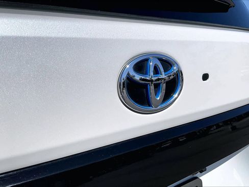 Used 2023 Toyota Sequoia Platinum AWD/4WD image 29