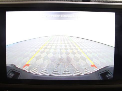 Used 2024 Jeep Gladiator Sport image 3