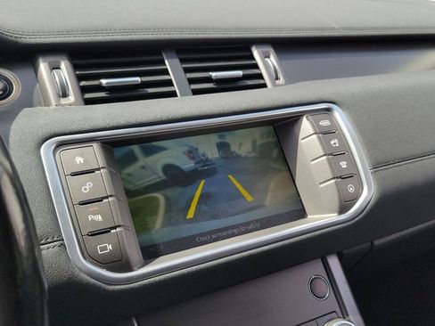 Used 2018 Land Rover Range Rover Evoque SE image 27