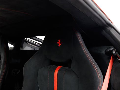 Used 2020 Ferrari 488 Pista Coupe image 17