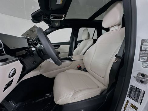 Used 2026 Mercedes-Benz GLC 300 GLC 300 image 20