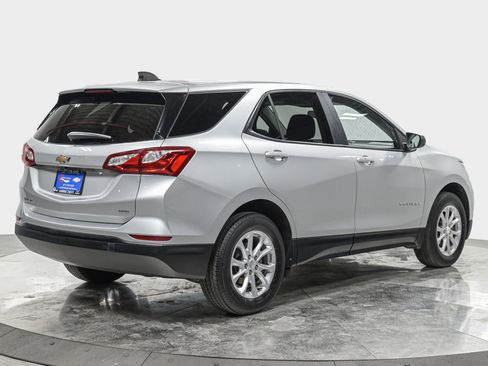 Used 2021 Chevrolet Equinox LS w/ LS Convenience Package AWD/4WD image 8