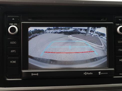 Used 2018 Toyota Tacoma SR5 RWD image 21