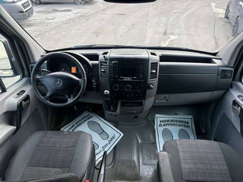 Used 2014 Mercedes-Benz Sprinter 2500 image 14
