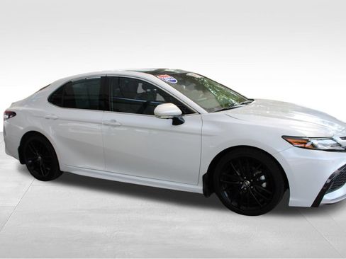Certified 2022 Toyota Camry XSE w/ Navigation Package FWD image 18