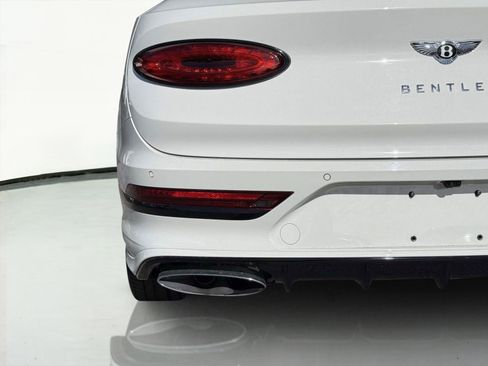 Used 2022 Bentley Bentayga Speed image 22