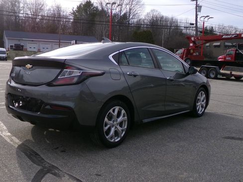 Used 2017 Chevrolet Volt Premier w/ Driver Confidence II Package FWD image 7
