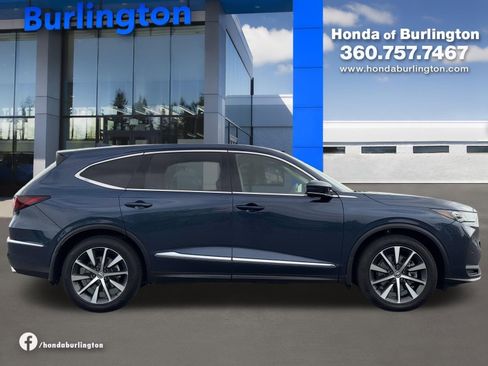Used 2025 Acura MDX SH-AWD w/ Technology Package image 7