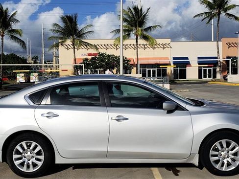 Used 2017 Nissan Altima 2.5 S w/ Power Driver Seat Package FWD image 5