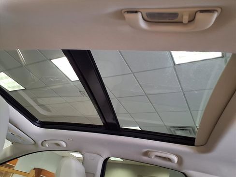 Certified 2022 Cadillac XT5 Premium Luxury image 18