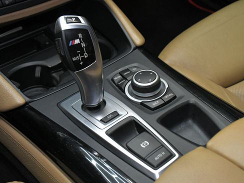 Used 2014 BMW X6 M image 29